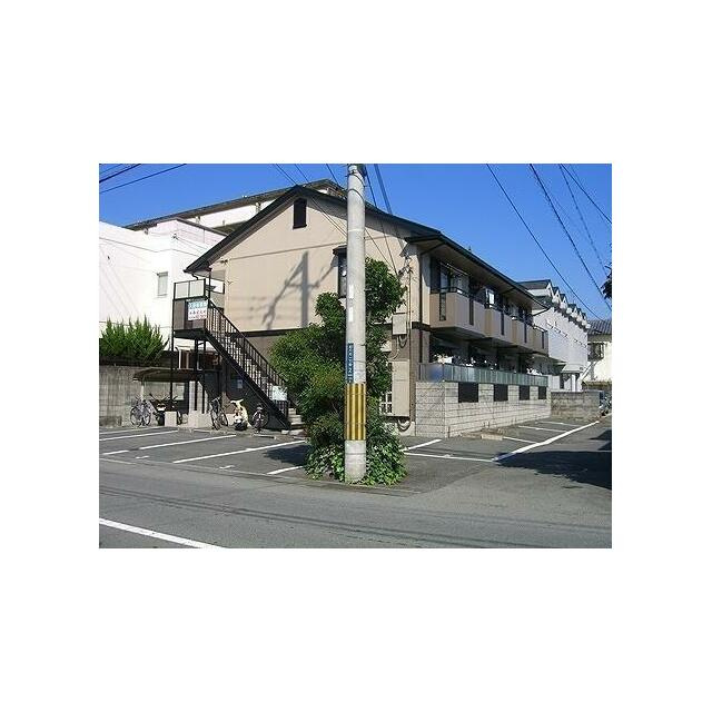 グランドール北八代の外観