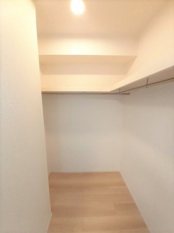 エスポワール谷町　Ａの収納