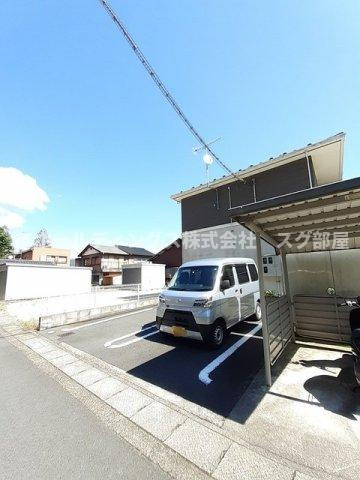 セルサス．Ｄの駐車場