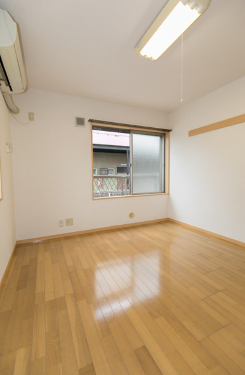 エスポワール壱番館の居間・リビング|他部屋参考写真