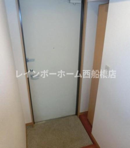 江戸川区篠崎町５丁目のアパートの玄関