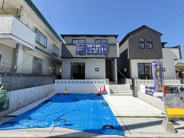沖縄市松本3期（全2棟）ラスト1号棟の外観|1号棟　並列駐車2台完備♪
