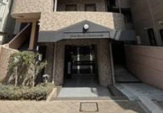 ライオンズマンシヨン滝野川のエントランス