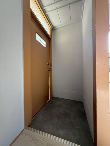 パシフィックメゾン伯方町の玄関