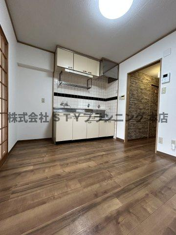 仲介手数料0円！サンテラス森の居間・リビング