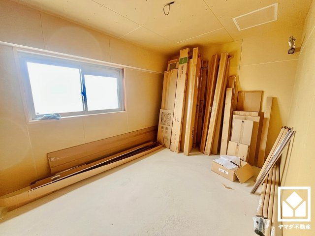 葛野ハイツの洋室
