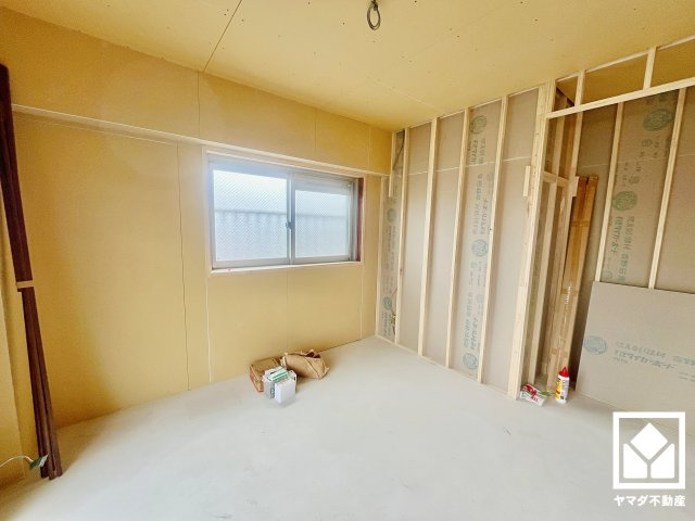 葛野ハイツの洋室
