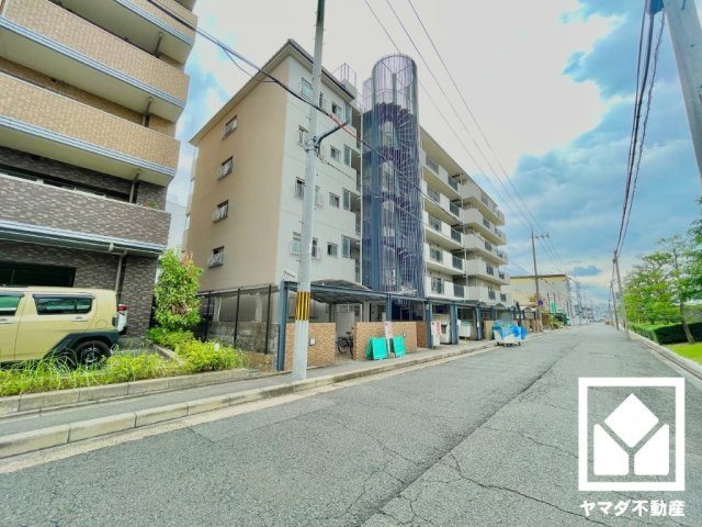 葛野ハイツの外観