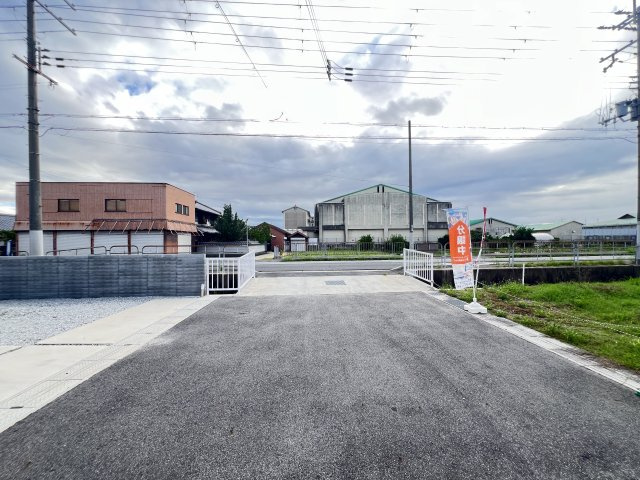 売土地　北葛城郡広陵町三吉　Ｃ号地の前面道路含む現地写真