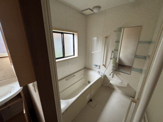 中古戸建　不破郡垂井町　昭和48年築の浴室