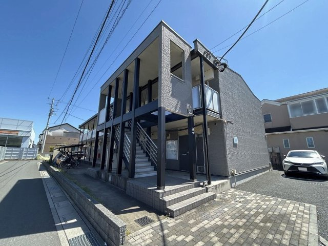 レオパレスウェルハイムの外観