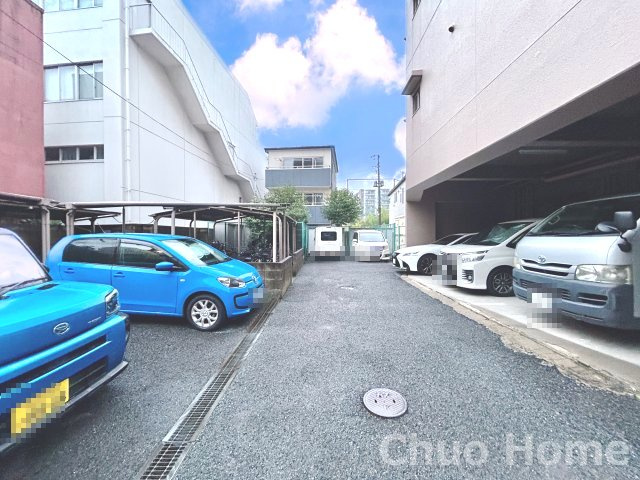 ラブリハイツ亀戸の駐車場|【敷地内駐車場】最新の空き状況や費用などの詳細は担当スタッフまでお問い合わせください。