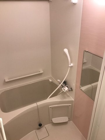クレイノルミエールの浴室
