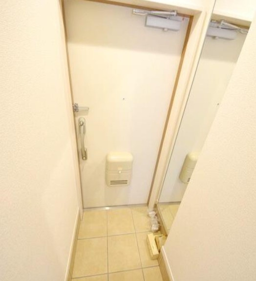 アムール本行徳の玄関