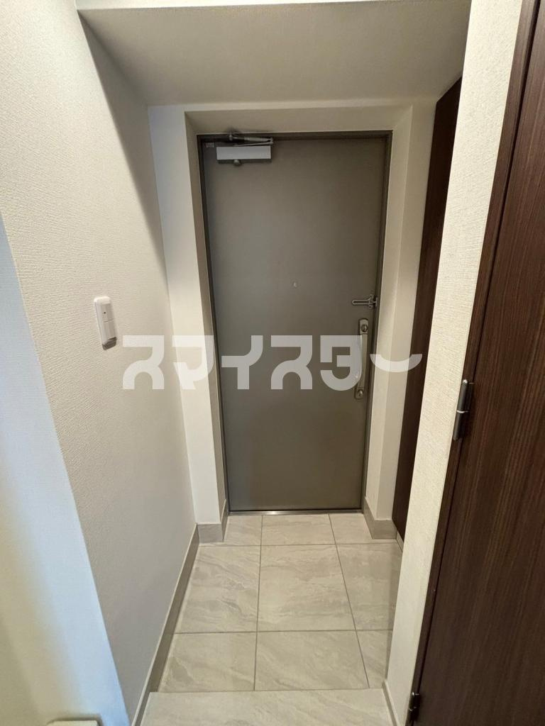 グラード新所沢の玄関