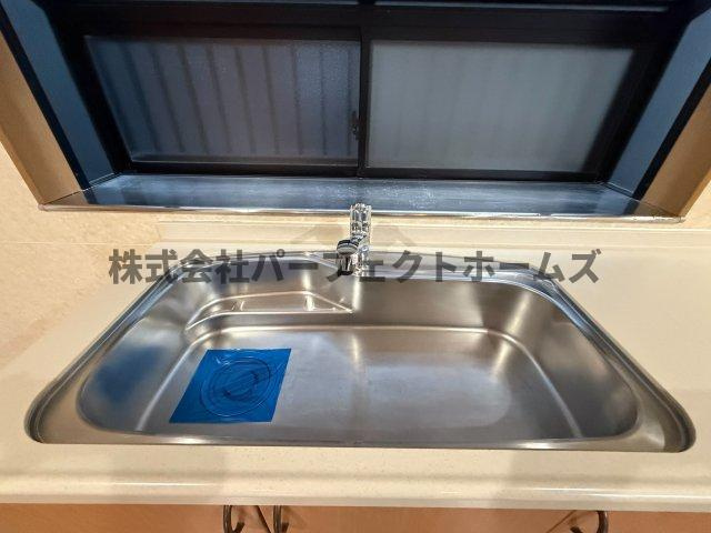 高槻市八幡町戸建　賃貸のキッチン|キッチンでお料理をお楽しみください