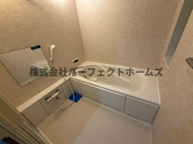 高槻市八幡町戸建　賃貸の浴室|ゆったり過ごせるお風呂です