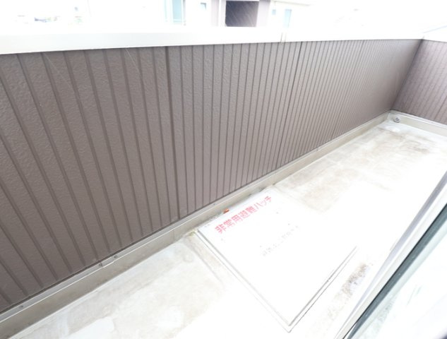 熊本市中央区世安３丁目のアパートのバルコニー