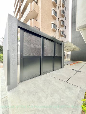 プレサンスレイズ桜山WEST