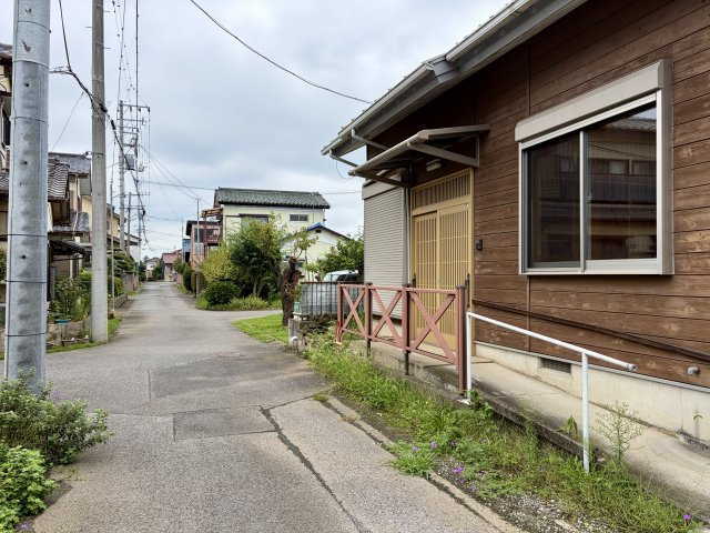 【前面道路含む現地写真】 | 北葛飾郡杉戸町大字宮前　中古戸建