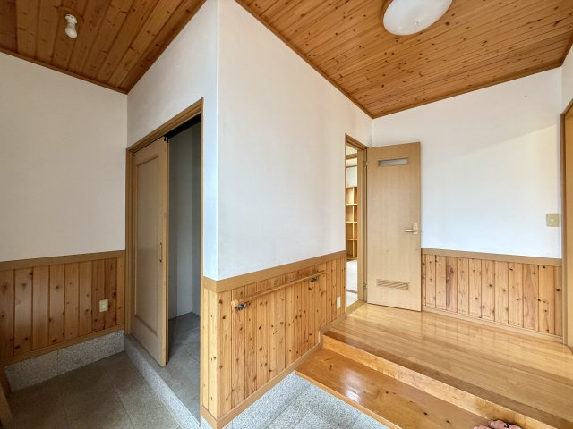 【玄関】 | 北葛飾郡杉戸町大字宮前　中古戸建