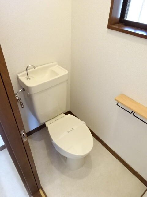 相模原市中央区上溝のアパートのトイレ