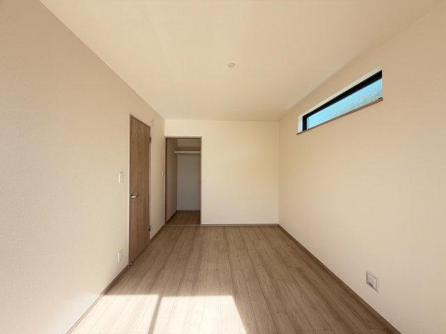 沼津市下香貫２０９２番の洋室