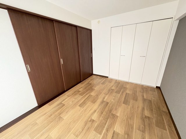 生駒市辻町の賃貸マンションの収納