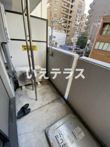 ディナスティ神戸元町通のバルコニー