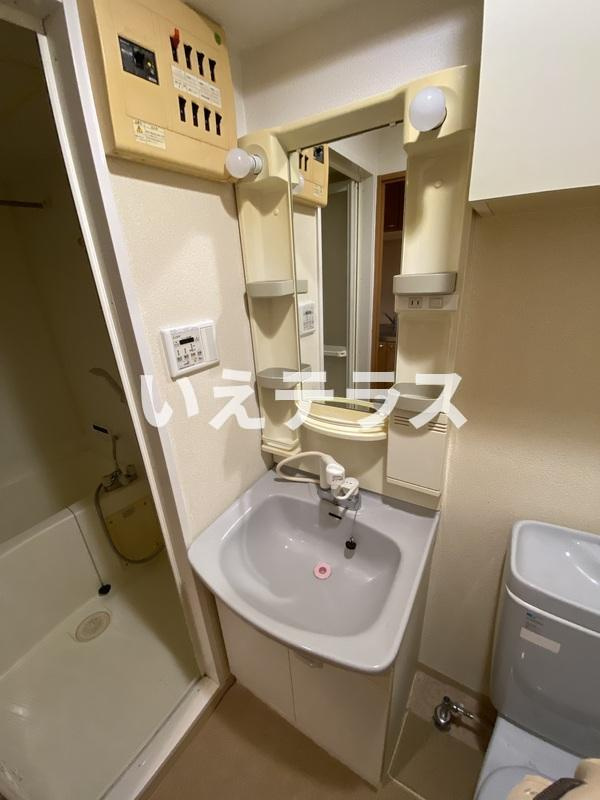 ディナスティ神戸元町通の洗面所
