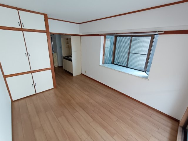 レジデンス元城の居間・リビング