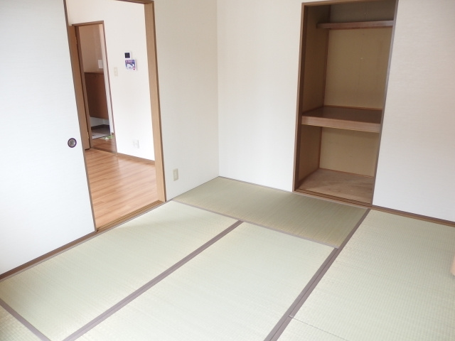ハイカムールエリアＢの和室