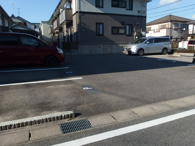 ハイカムールエリアＢの駐車場