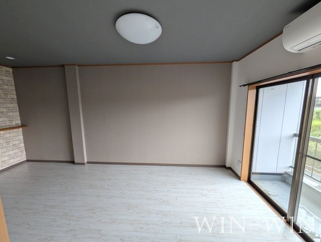 ハイツ禎紫園 Cの居間・リビング