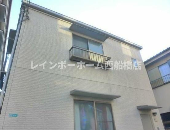 江戸川区東葛西４丁目のアパート
