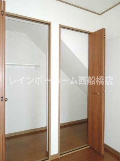 江戸川区東葛西４丁目のアパートの収納