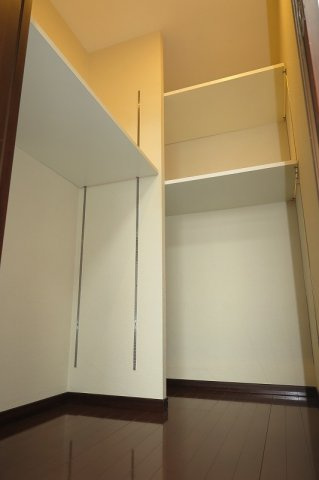 fenikkusunihonnbasikouduの収納|便利な収納スペースです