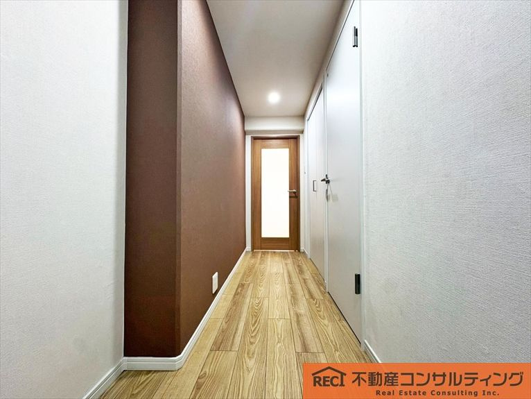 深江ロイヤルマンションの玄関