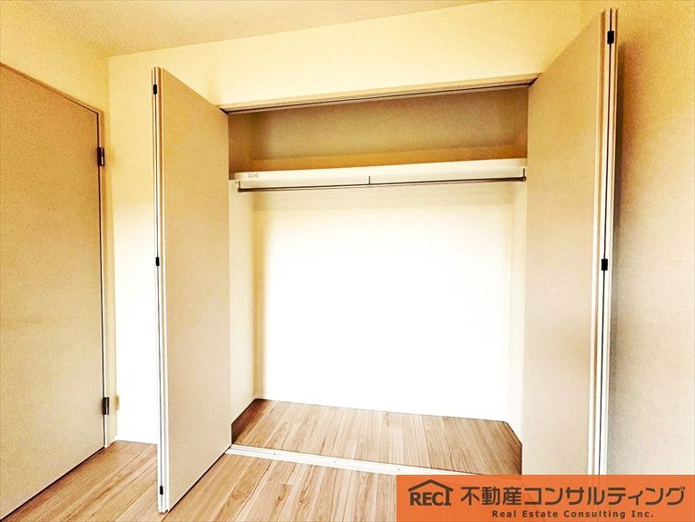 イトーピア御影山手坂山手東館2の収納