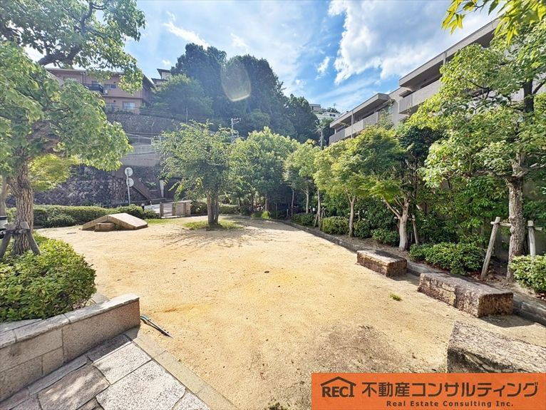 イトーピア御影山手坂山手東館2の周辺