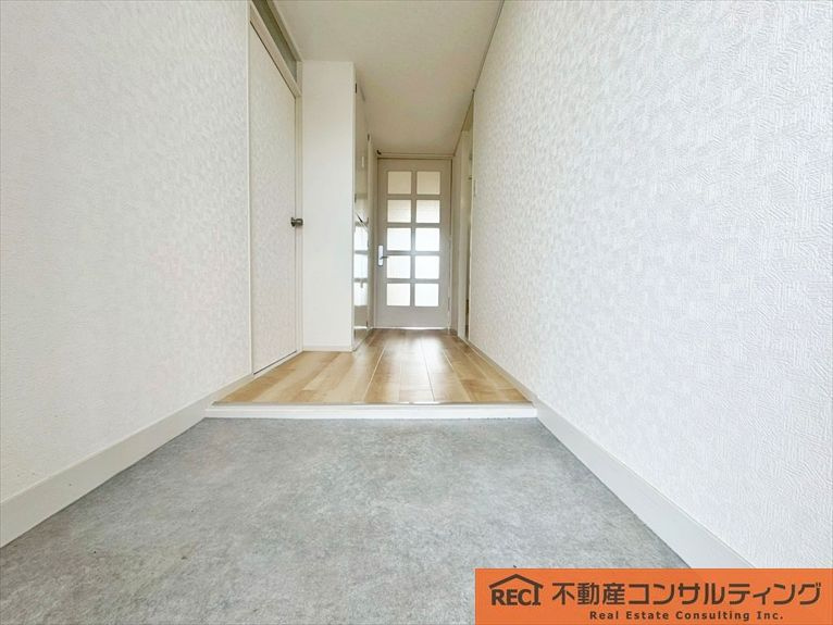 コボリクラスタ西宮北口の玄関