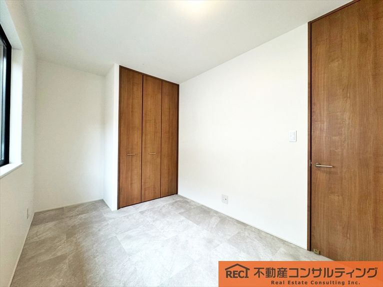 神戸市灘区鶴甲2丁目　中古戸建の洋室