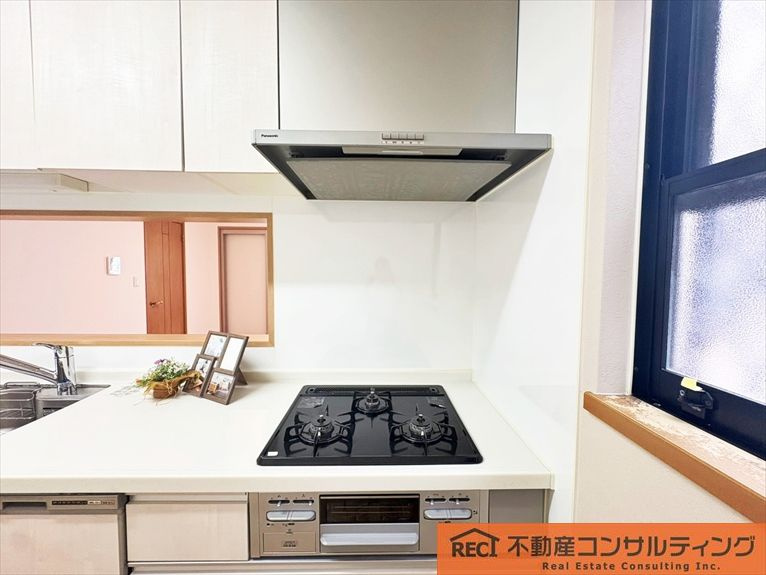 神戸市東灘区森北町7丁目　中古戸建のキッチン