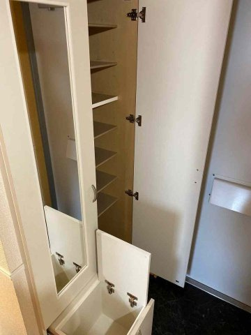 レオパレス大樹の玄関