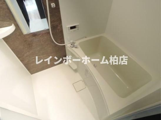 特典：仲介手数料が無料です!!の浴室|落ち着いた空間のお風呂です