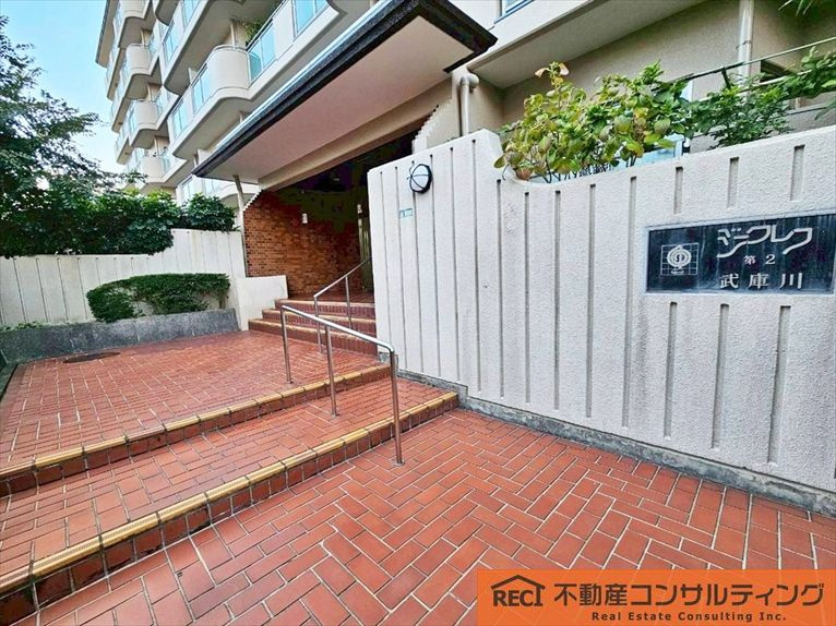ジークレフ第二武庫川の玄関