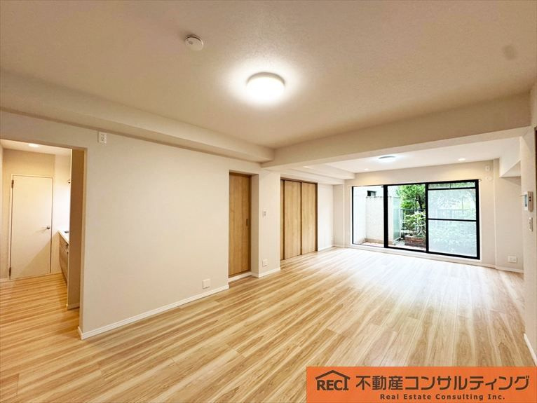 進和苦楽園アーバンライフB棟の洋室