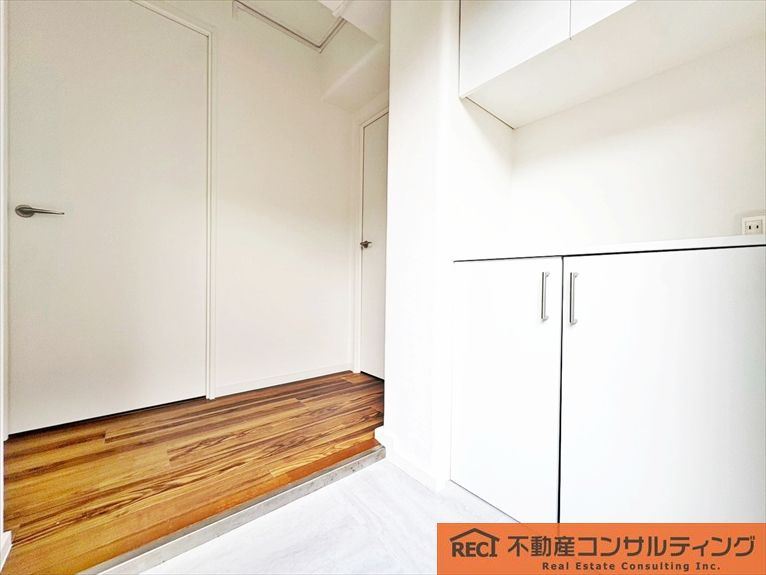 甲南メゾン本山の玄関