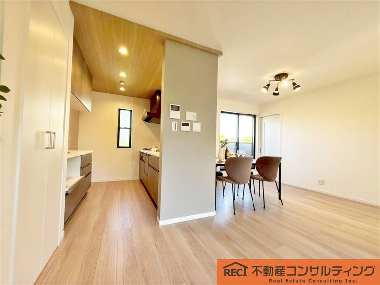 西宮市今津久寿川町　新築戸建の内装|SIC＆WIC完備！