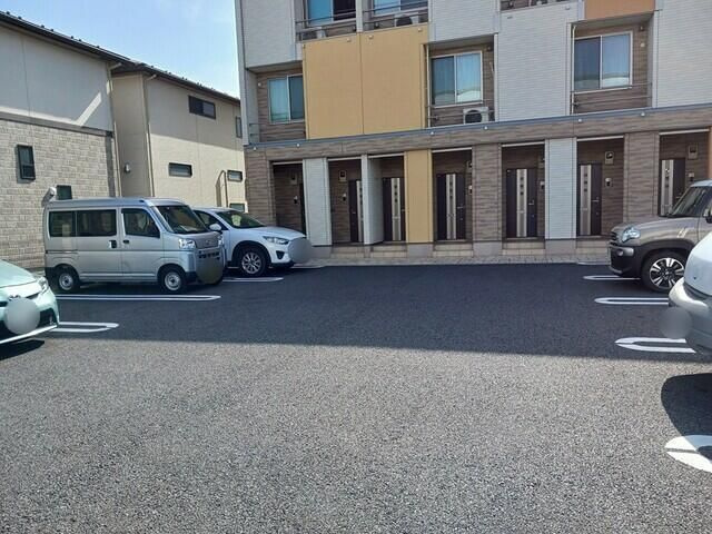 サングレアル・美の駐車場
